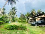 92 Perches Land with House for Sale at Naththandiya.