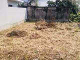 Valuable Residential 9.6 Perches Land for Sale in Kadawatha.