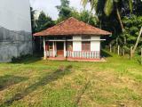 20 Perches  Commercial Property between Kadawatha & Ganemulla.